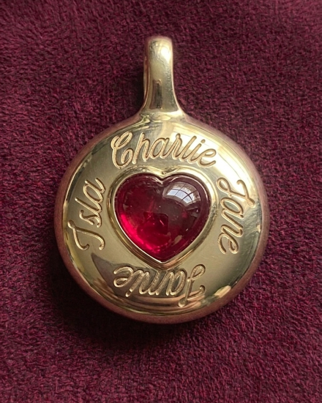 The Momento Pendant